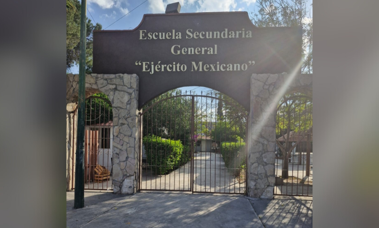 caída de alumna desde segundo piso