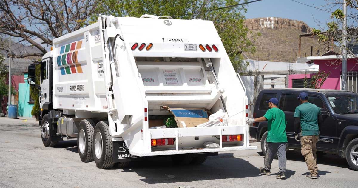 Camión de limpia pública de Ramos Arizpe.