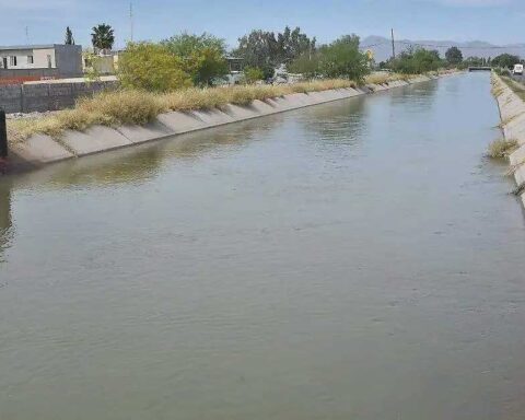 Canal de riego en La Laguna.