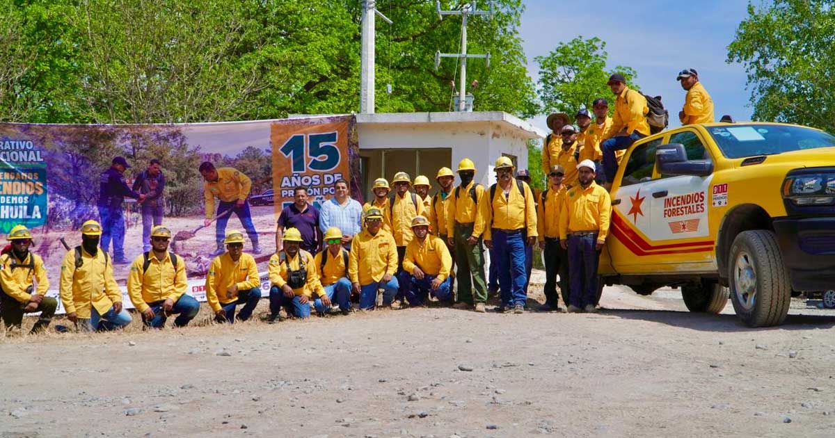 Brigadas de contra incendios forestales en Coahuila.