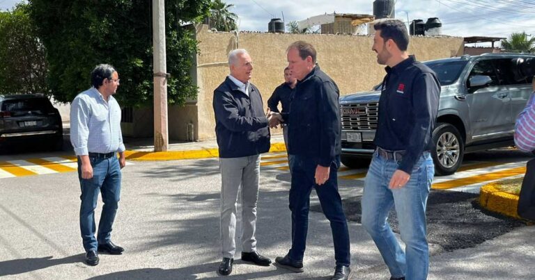 Alcalde de Torreón Román Cepeda y otros funcionarios.