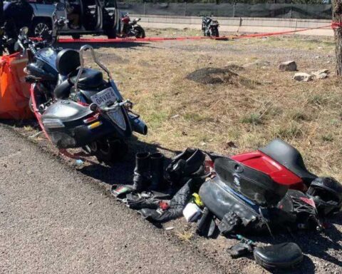 Motocicletas implicadas en el accidente en Durango.
