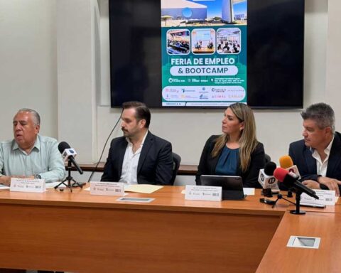 Rueda de prensa para anunciar la Feria del Empleo del Tec Milenio Campus Laguna.