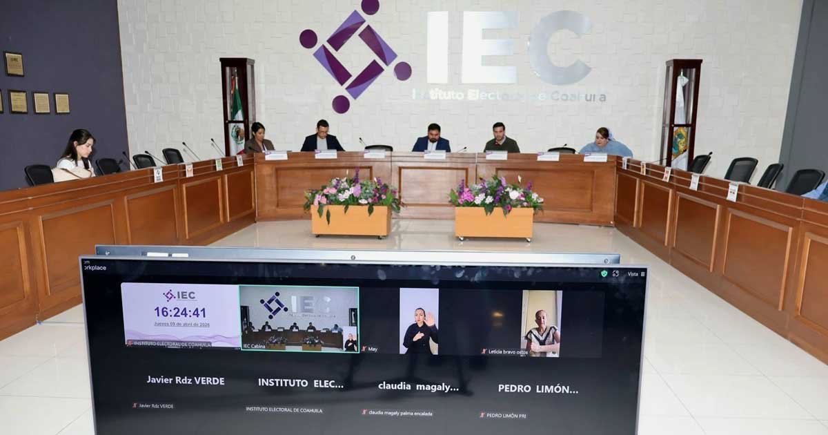 Sesión del IEC con los consejeros electorales.