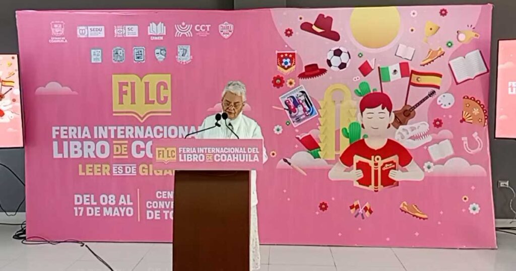 Esther Quintana, secretaria de Cultura en Coahuila, en rueda de prensa.