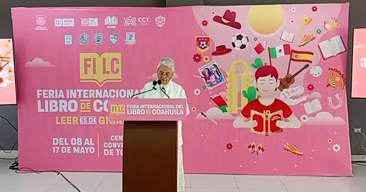 Esther Quintana, secretaria de Cultura en Coahuila, en rueda de prensa.