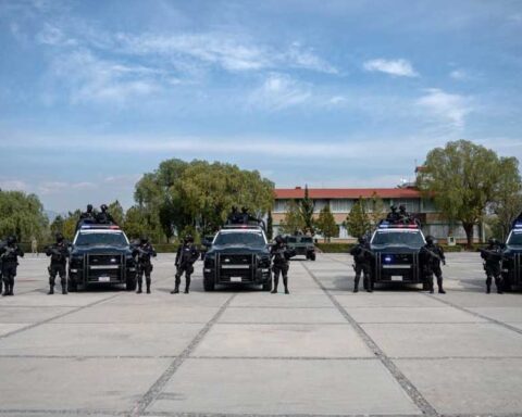 Patrullas y elementos de seguridad en Saltillo.