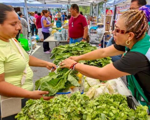 Mercadito en Ramos Arizpe.