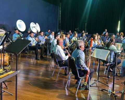 Banda de Música del Estado en concierto en Ramos Arizpe.