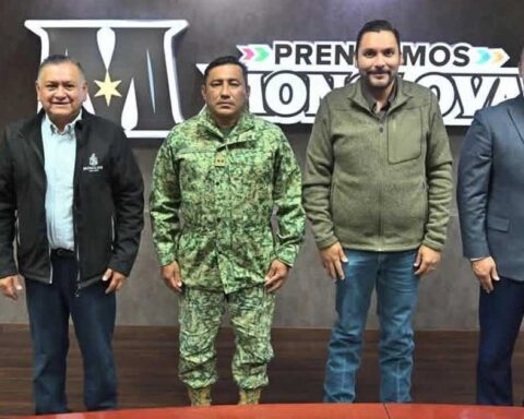 Alcalde Carlos Villarreal y otros funcionarios de Monclova.
