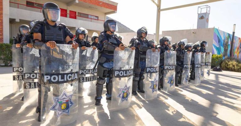 Policías Municipales de Saltillo en entrenamiento.
