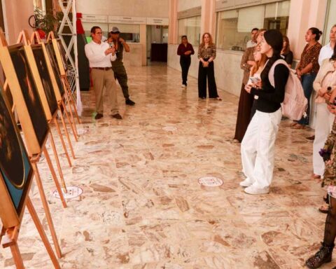 Exposición de la UAdeC.