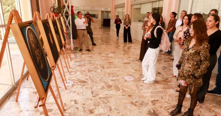 Exposición de la UAdeC.