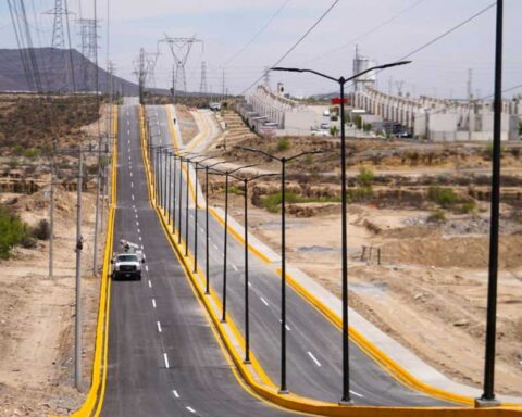 Obra del Caimno del Real en Ramos Arizpe.