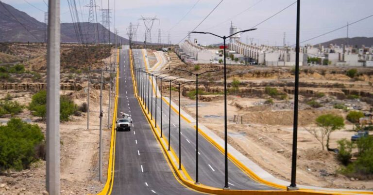 Obra del Caimno del Real en Ramos Arizpe.