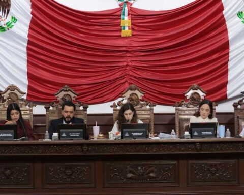 Diputados en la Mesa Directiva del Congreso de Coahuila.