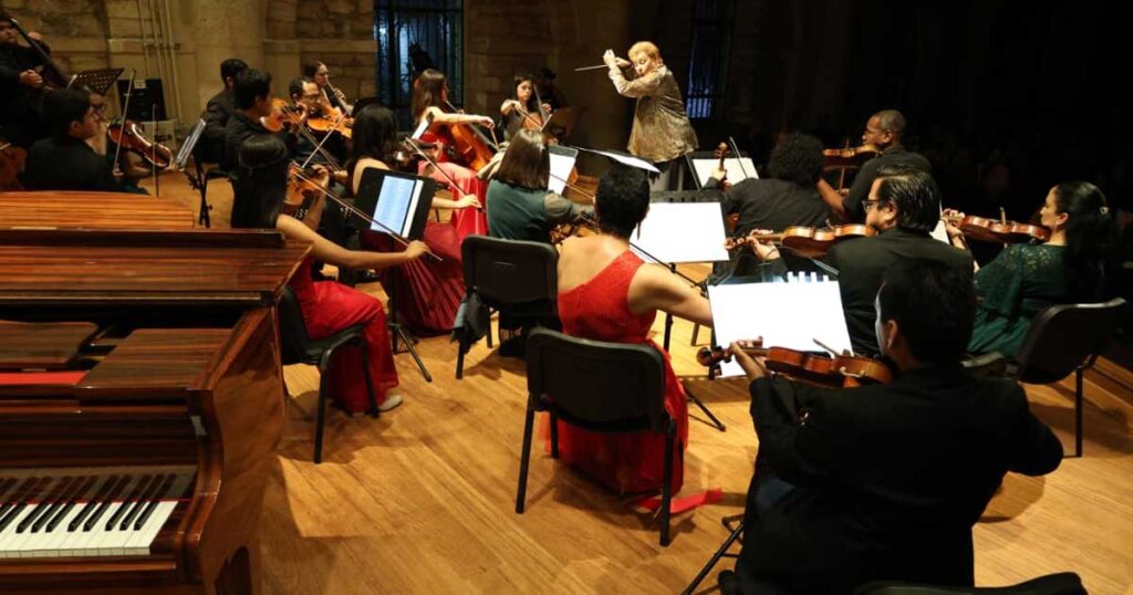 Orquesta Metropolitana de Saltillo durante un concierto dirigido por Natalia Riazanova.