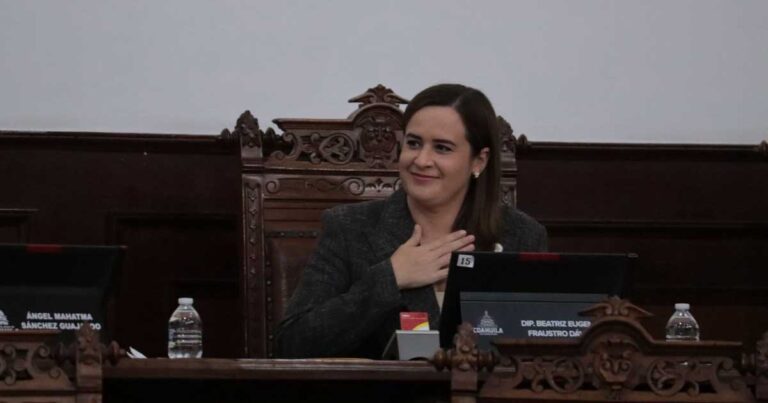 Diputada Beatriz Fraustro en el Congreso de Coahuila.
