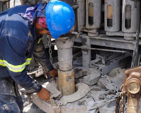 Trabajador de EMAS en Ramos Arizpe.