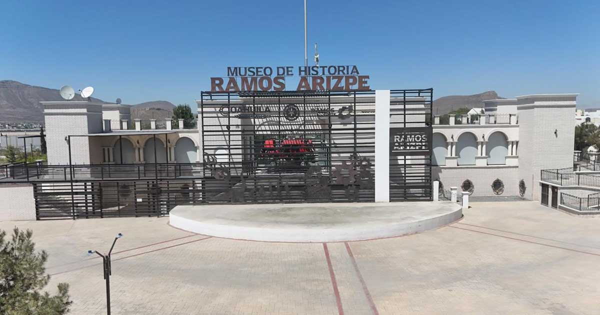 Fachada exterior del Museo de Historia de Ramos Arizpe.
