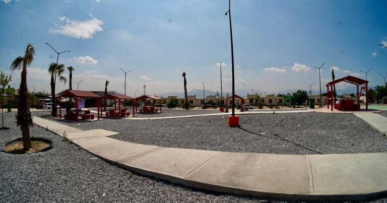 Parque de una plaza pública en Ramos Arizpe.