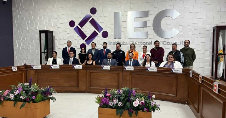 Integrantes del IEC en sesión permanente por elecciones en Coahuila.