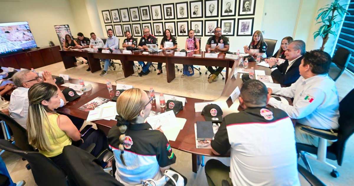 Reunión en el Ayuntamiento de Torreón.